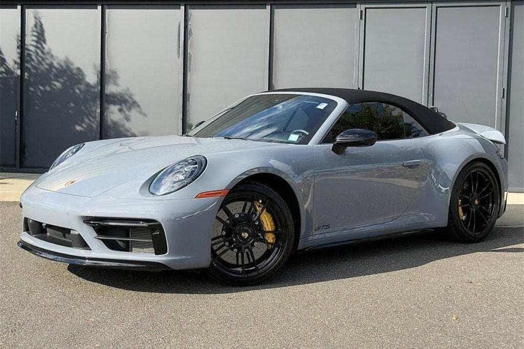 Porsche 911 GTS convertible