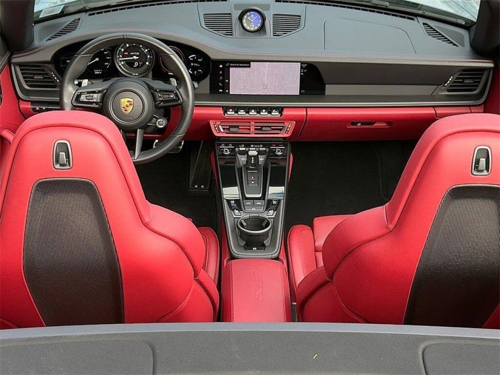 Porsche 911 GTS convertible