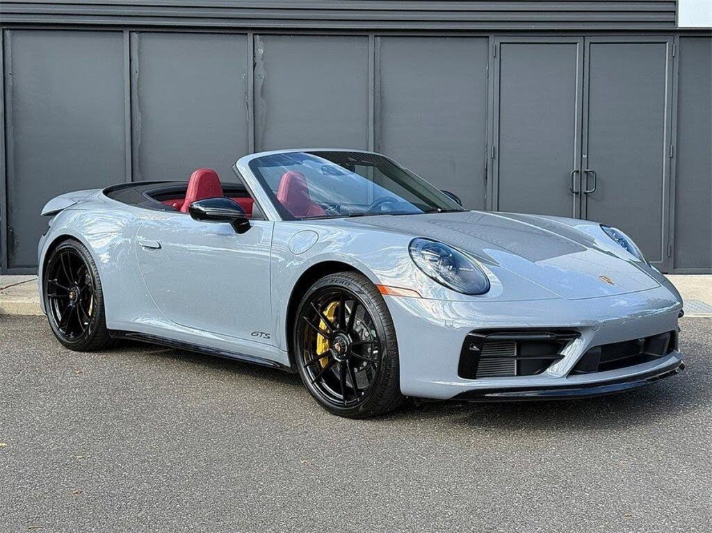 Porsche 911 GTS convertible