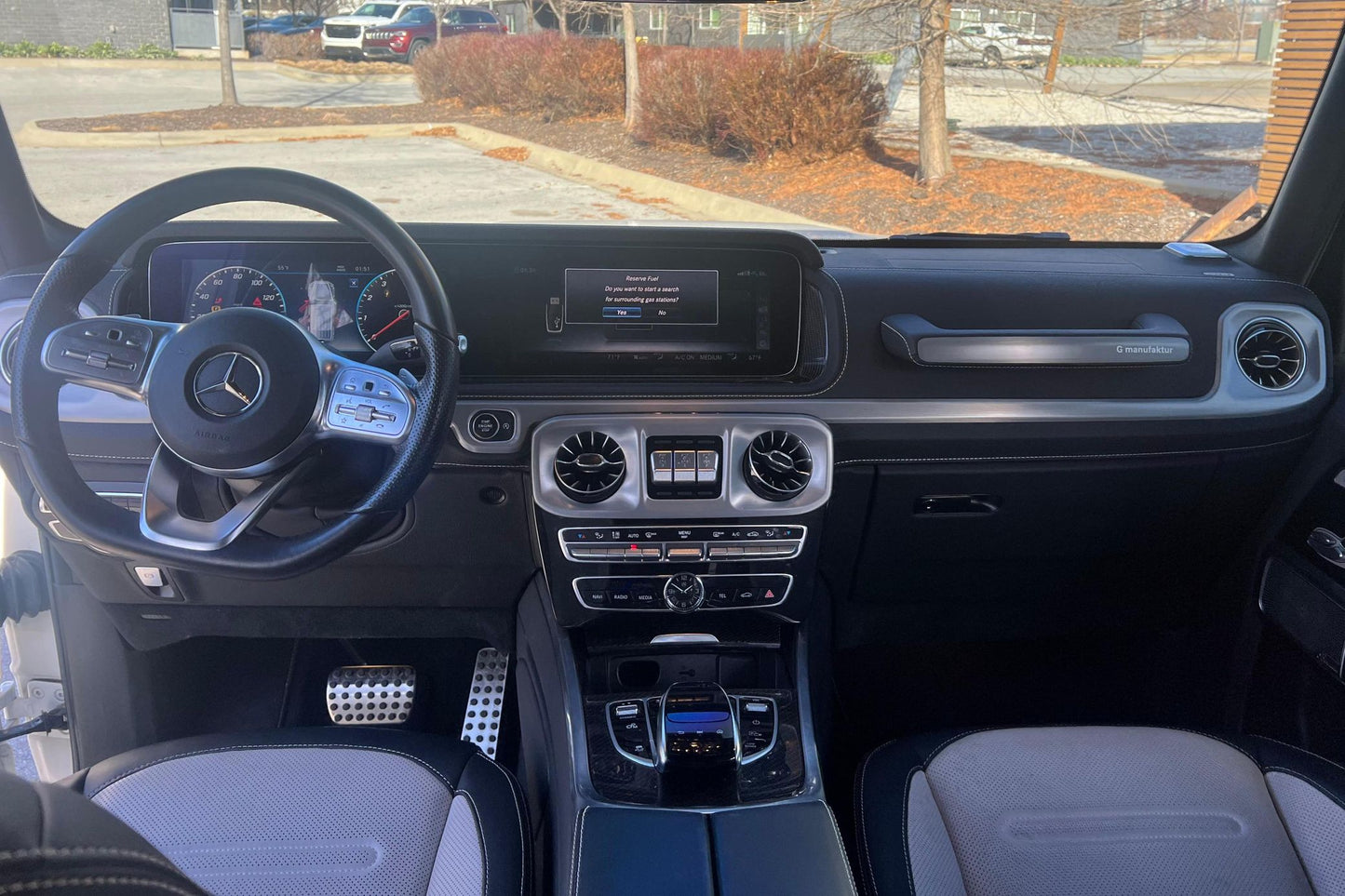 Mercedez Bens G 550 Black