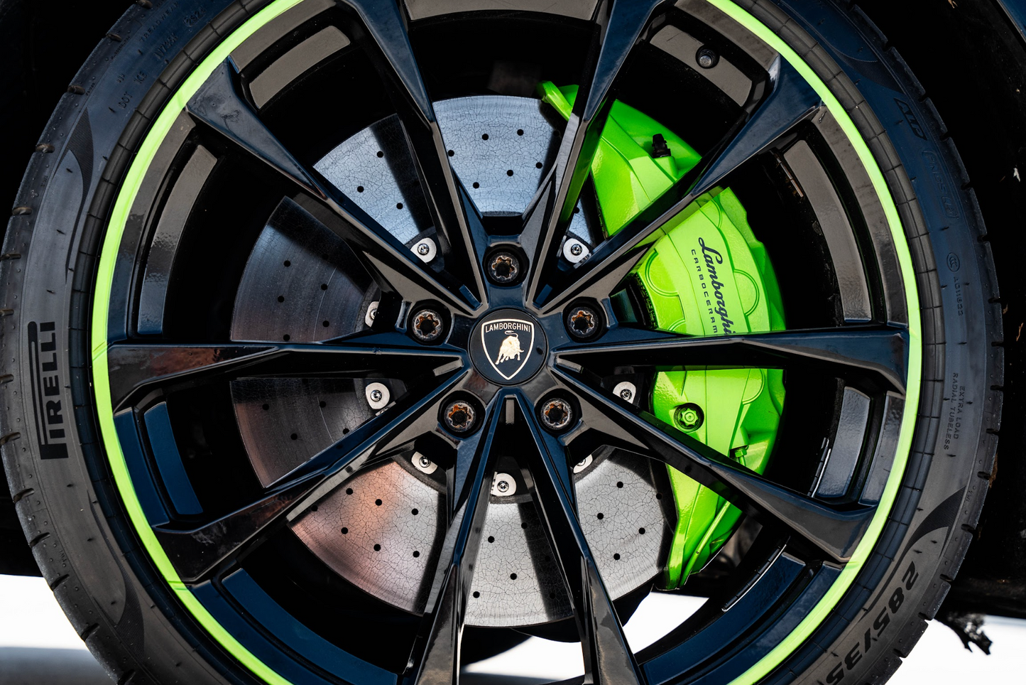 Lamborghini Urus Green