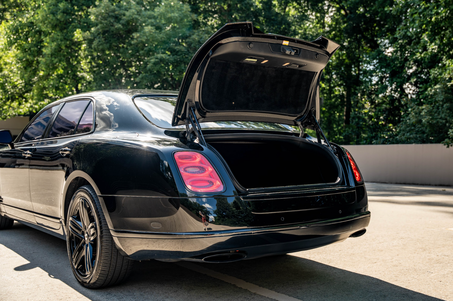 Bentley Mulsanne (Driver Included)
