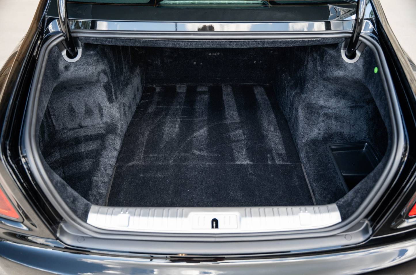 Rolls-Royce Black Ghost