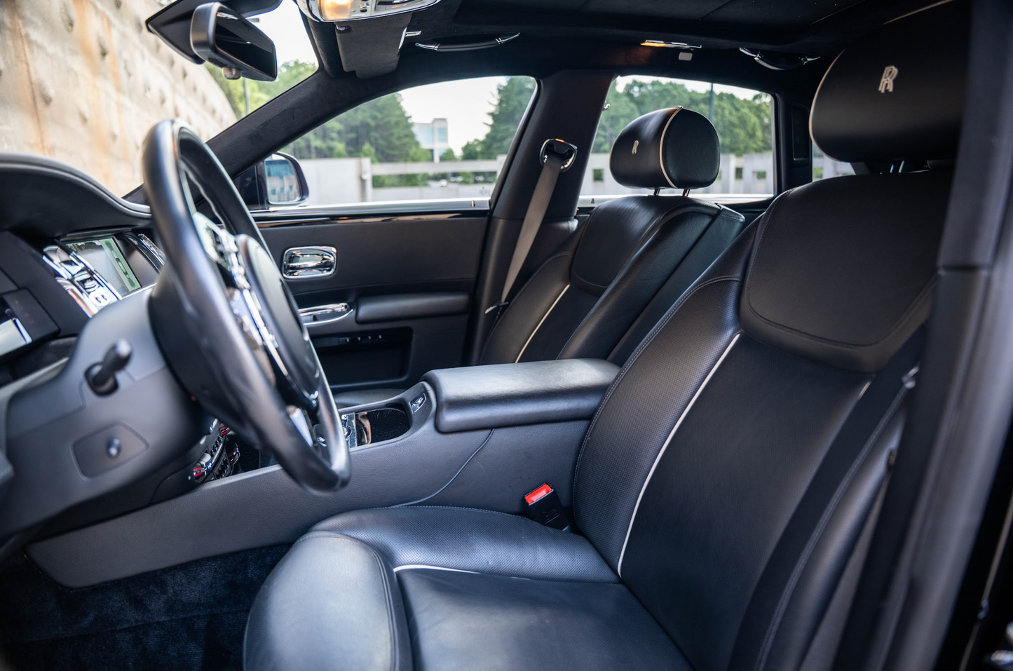 Rolls-Royce Black Ghost