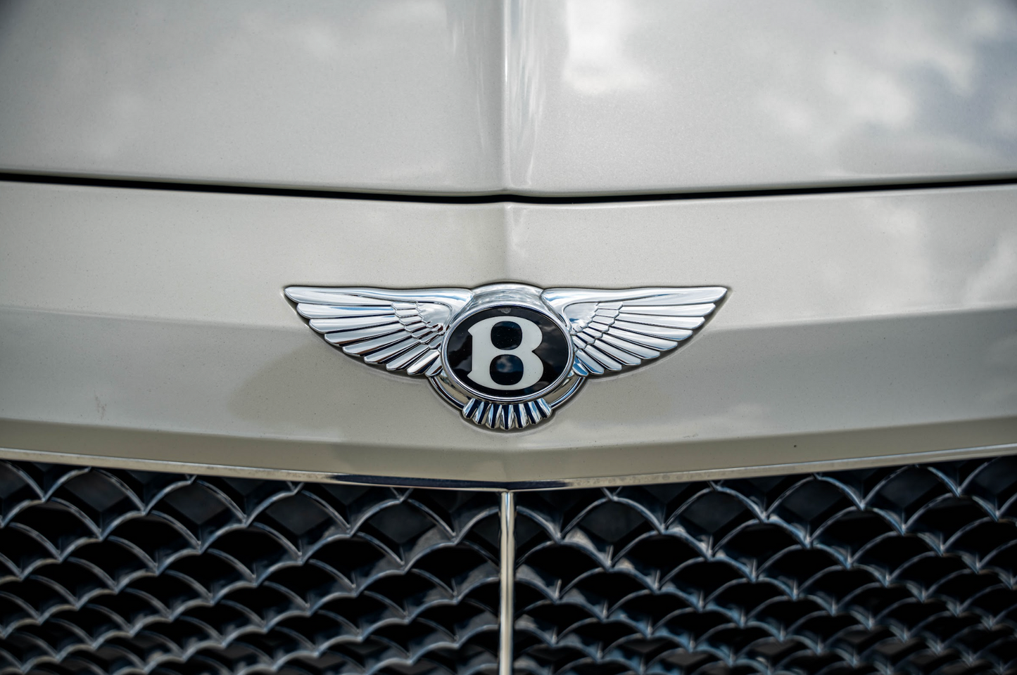 Bentley Bentayga White