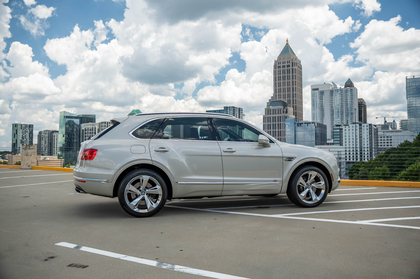 Bentley Bentayga White