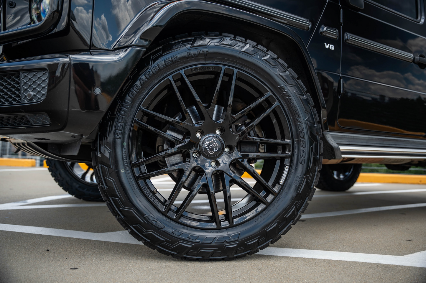 Mercedez Bens G 550 Black