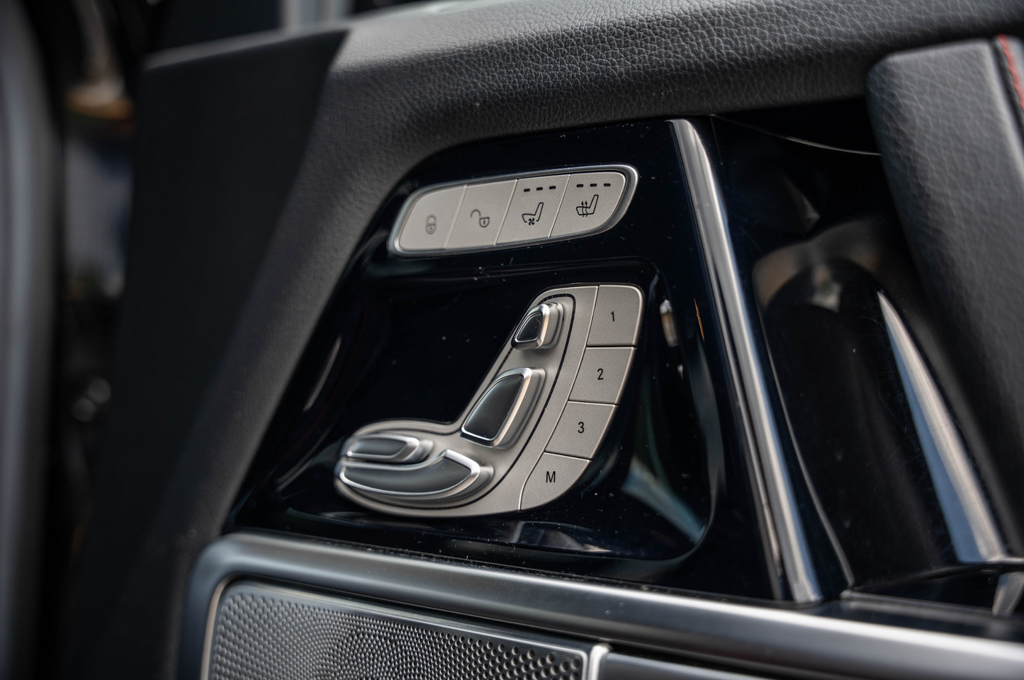 Mercedez Bens G 550 Black