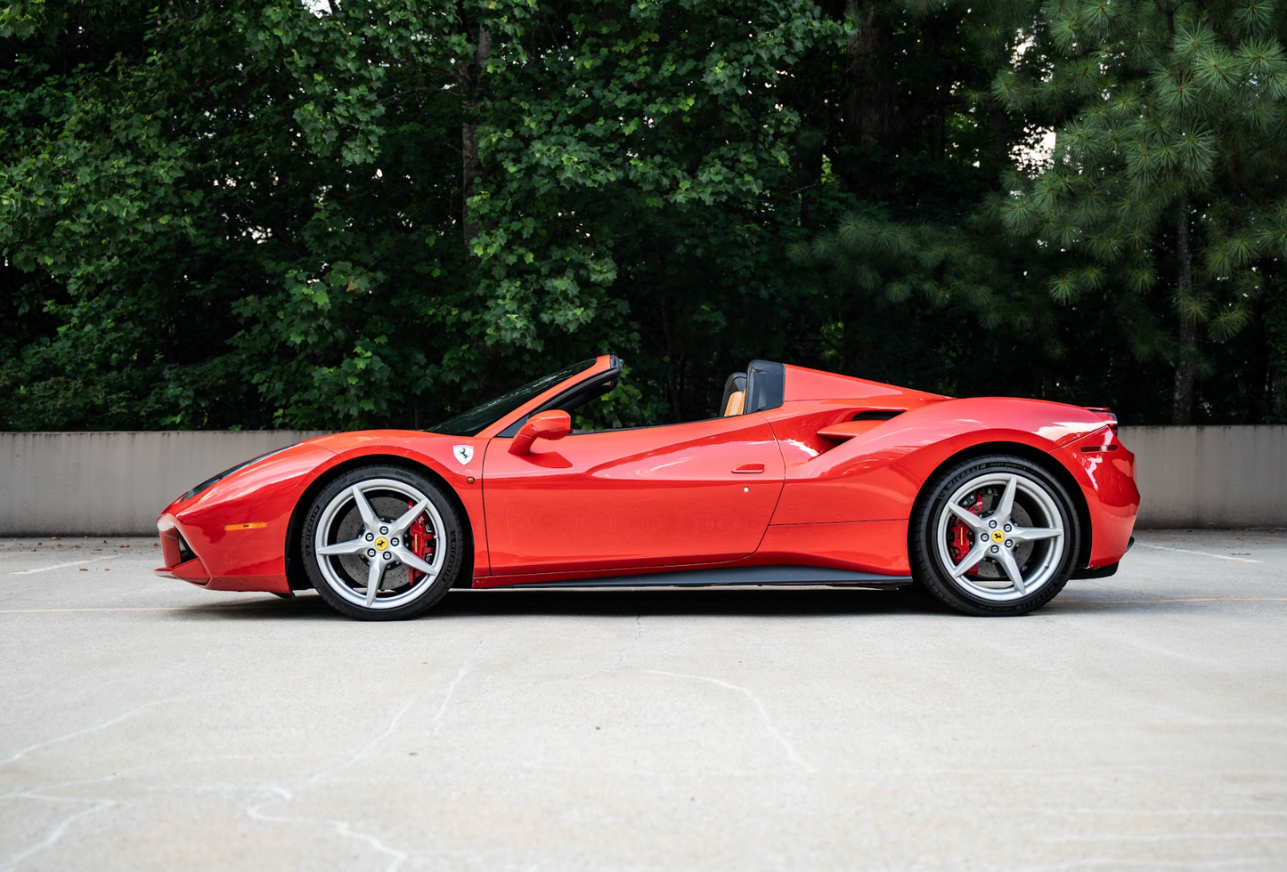 Ferrari 488 Convertible