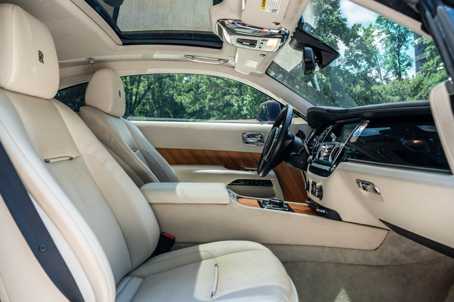 Rolls-Royce Wraith Purple