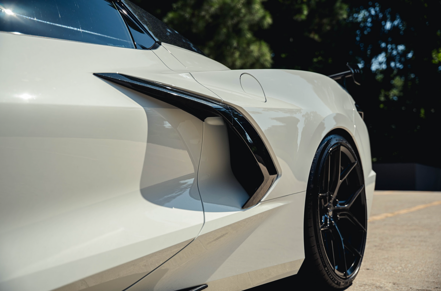 Corvette C8 White