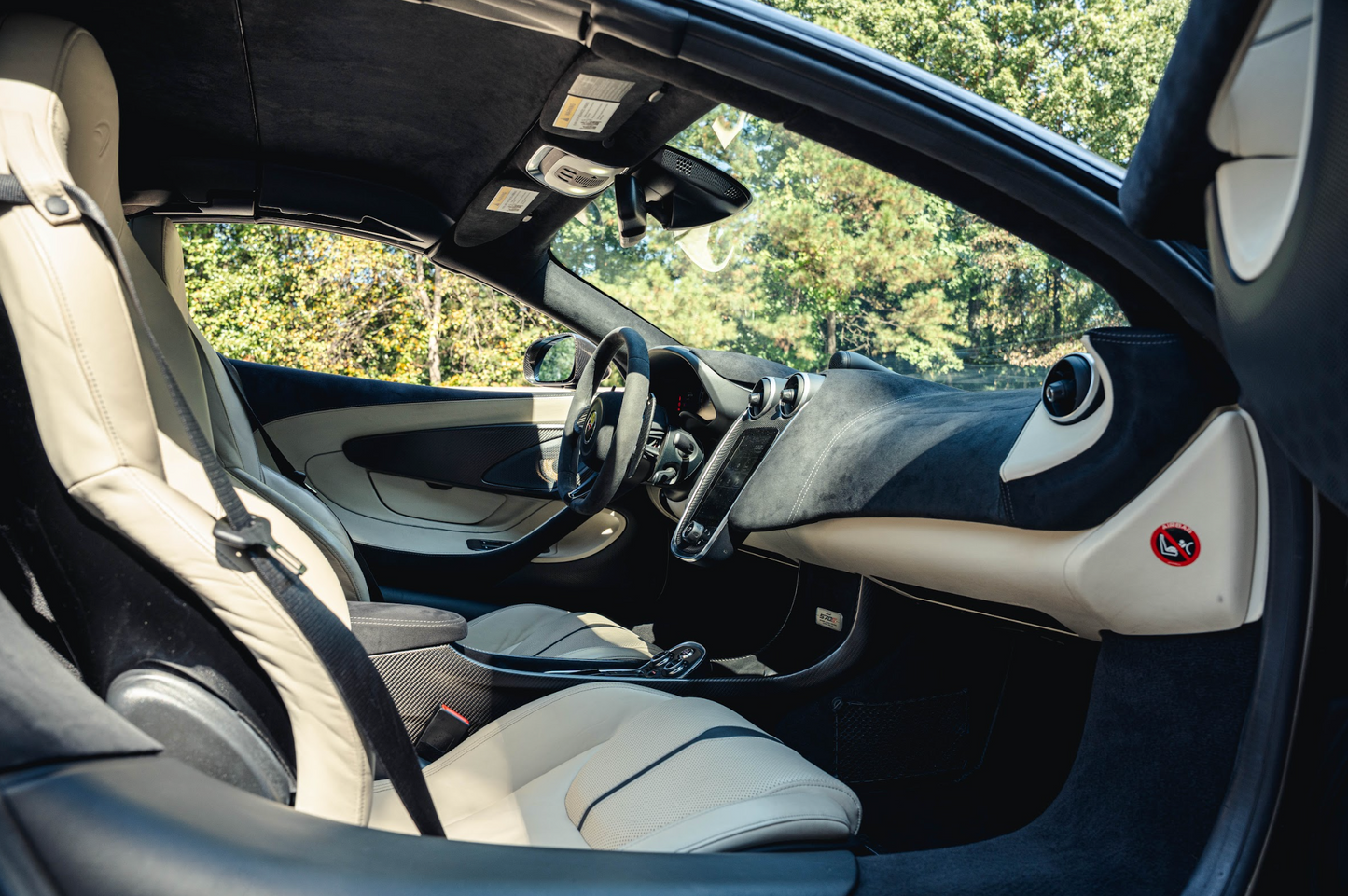 McLaren 570s Spyder Launch Edition