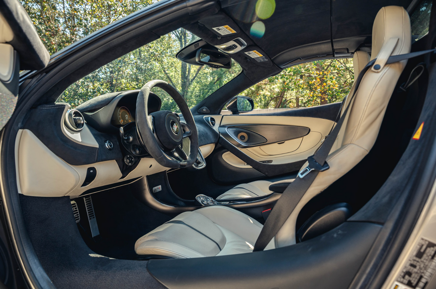 McLaren 570s Spyder Launch Edition