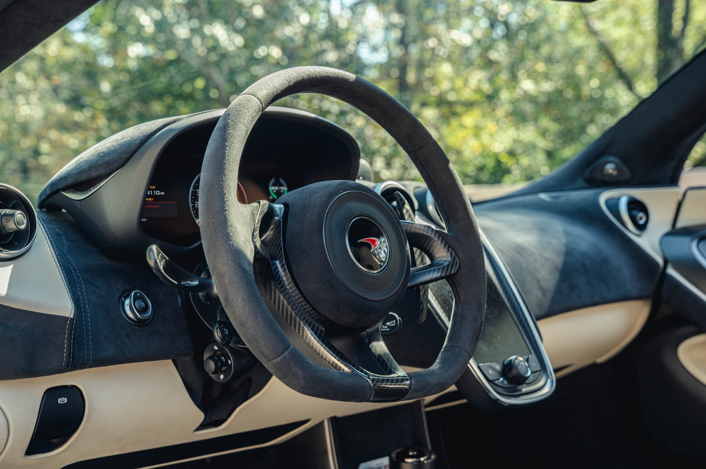 McLaren 570s Spyder Launch Edition