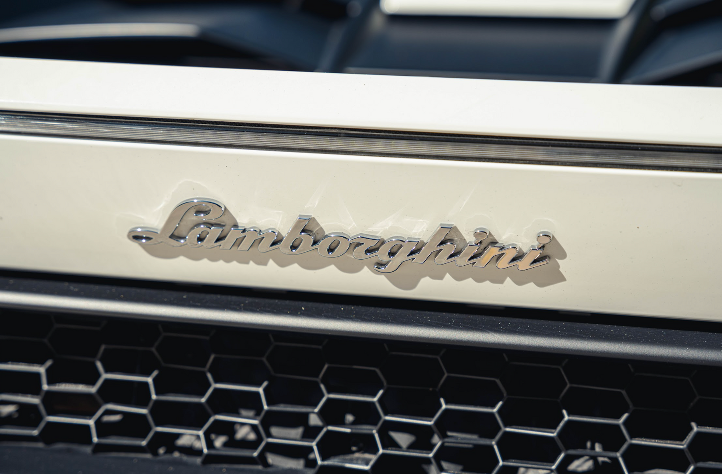 Lamborghini Huracan Spyder (White)