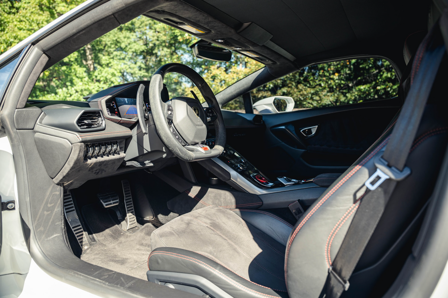 Lamborghini Huracan Spyder (White)