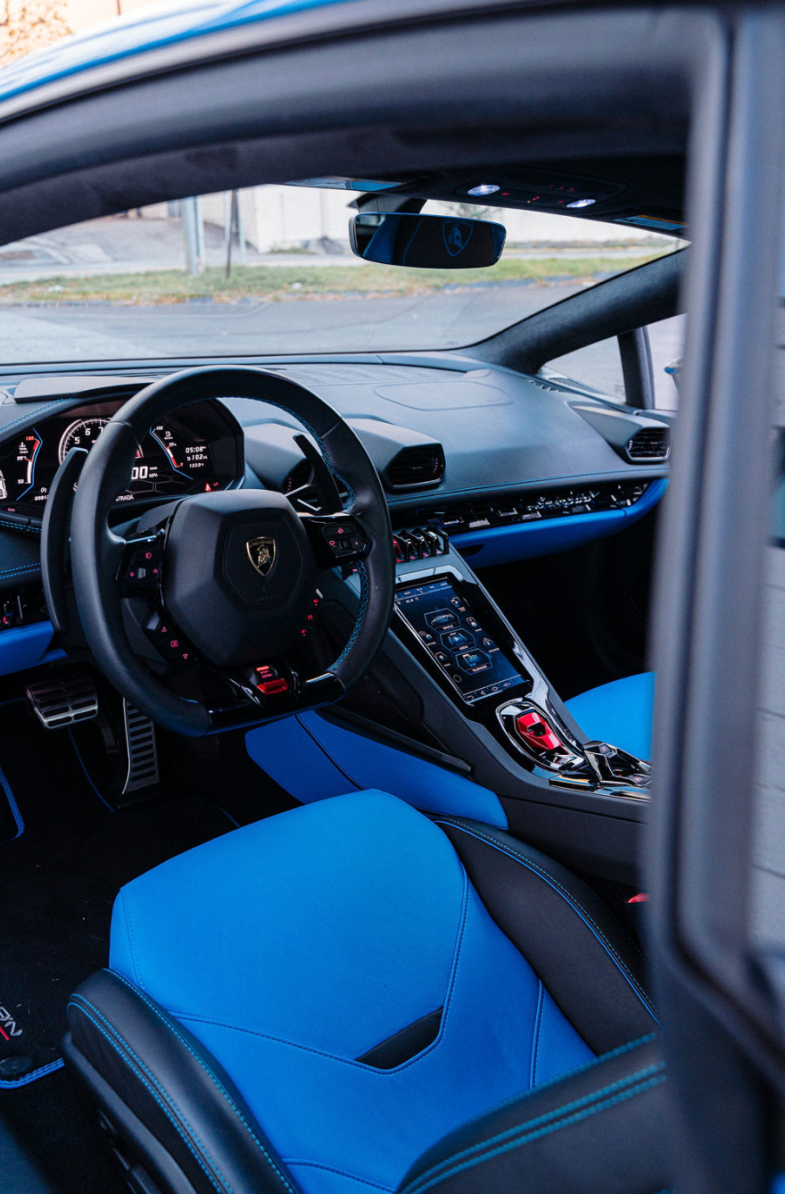 Lamborghini Huracan Blu LeMans