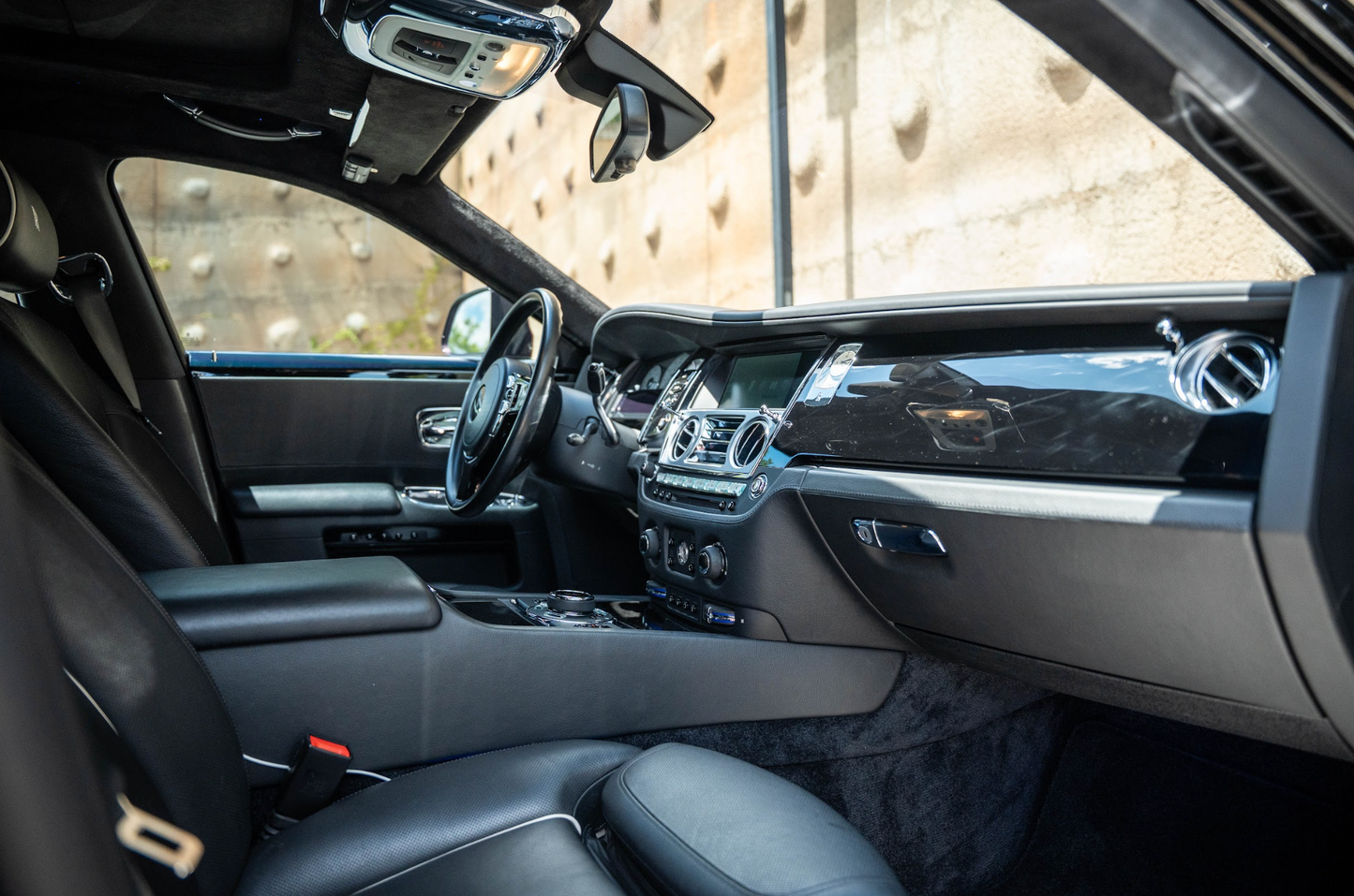 Rolls-Royce Black Ghost