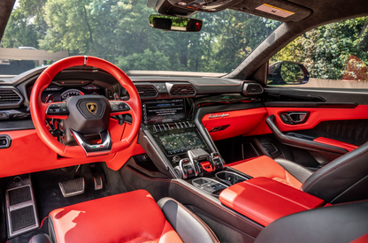 Lamborghini Urus Black/Red