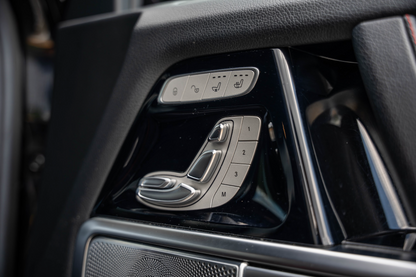 Mercedez Bens G 550 Black