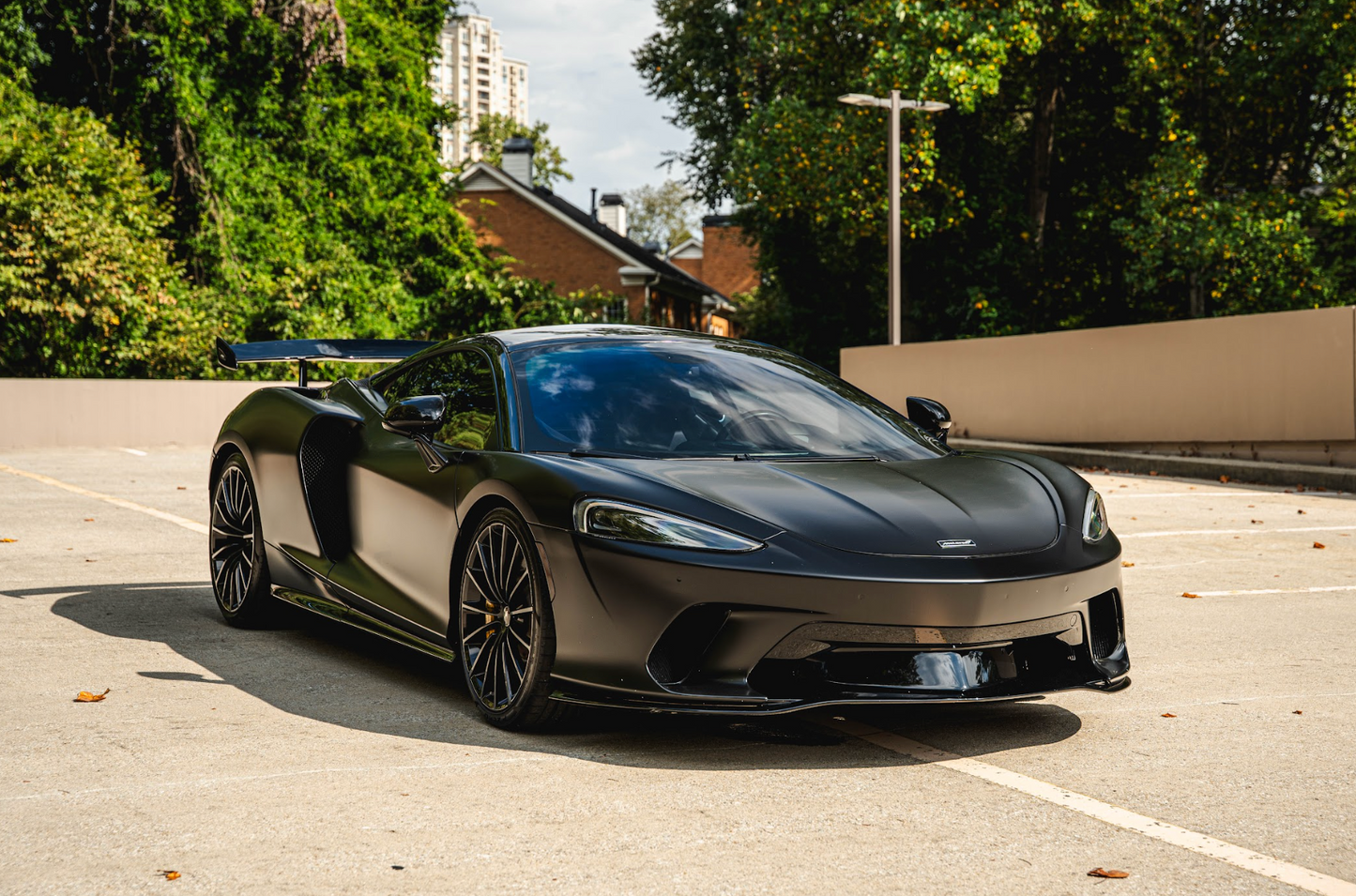 McLaren GT