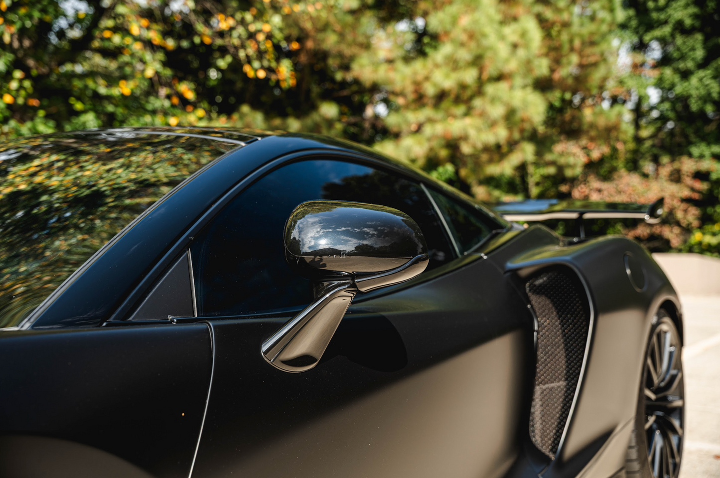 McLaren GT