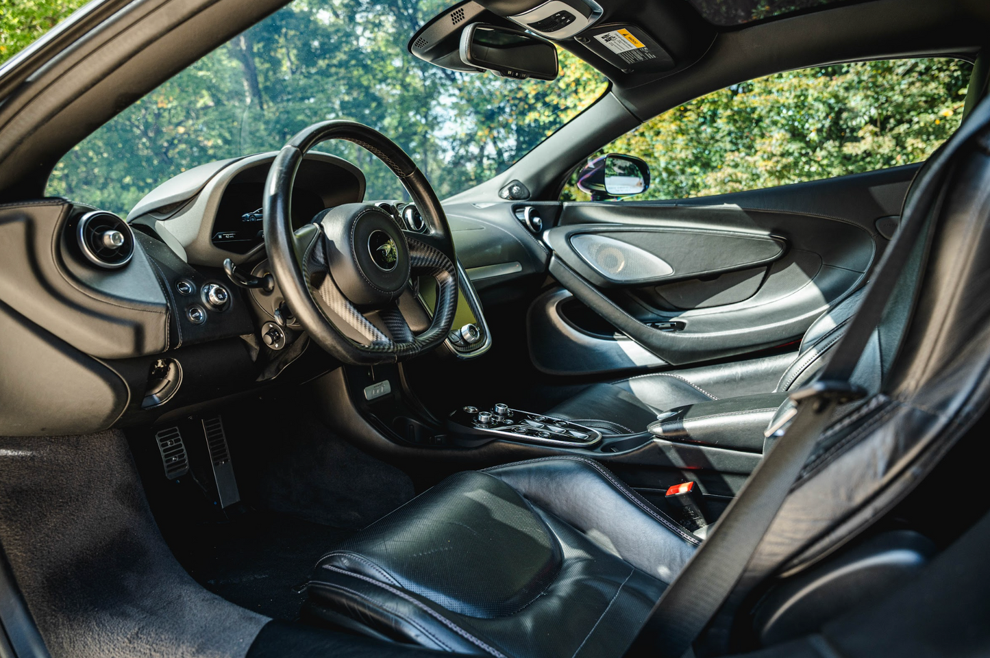 McLaren GT