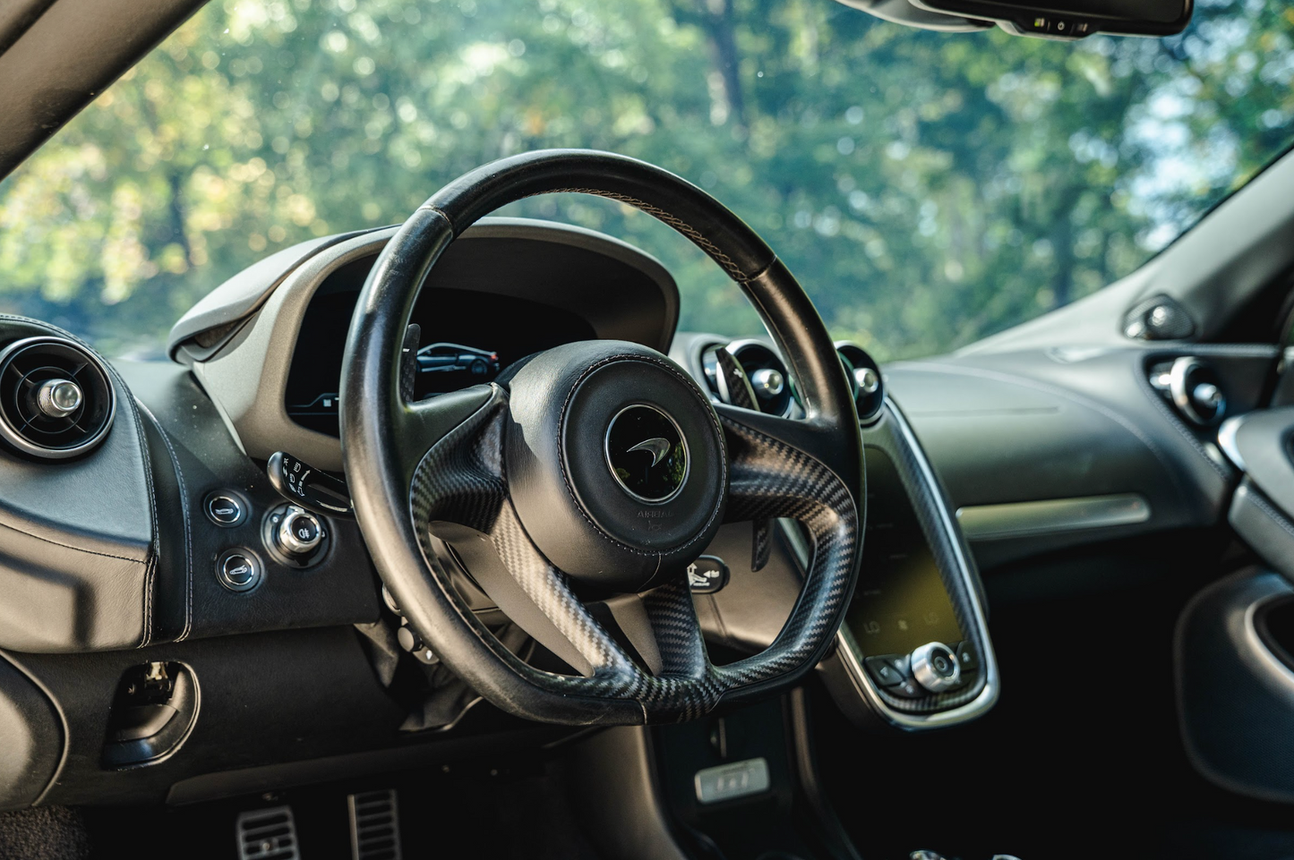 McLaren GT