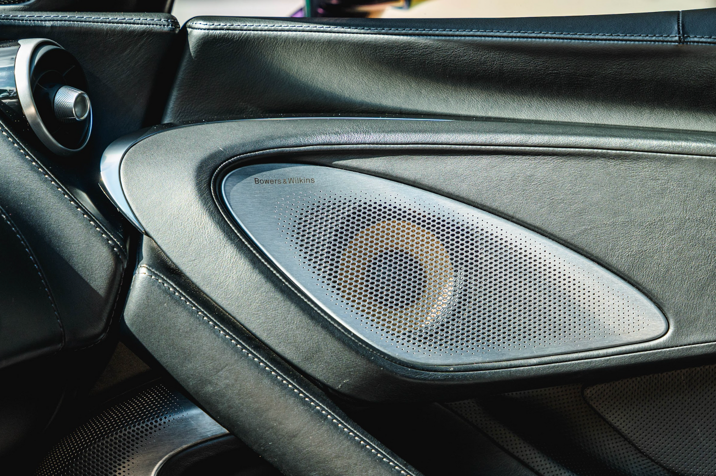 McLaren GT