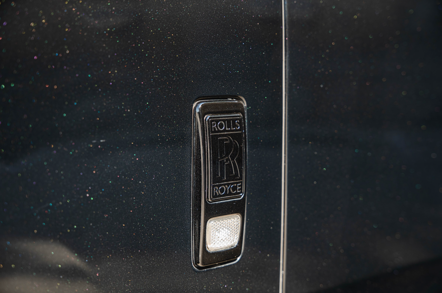 Rolls-Royce Cullinan (Black)