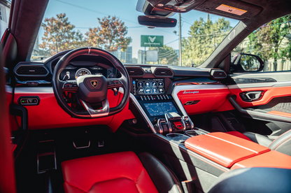 Lamborghini Urus Red