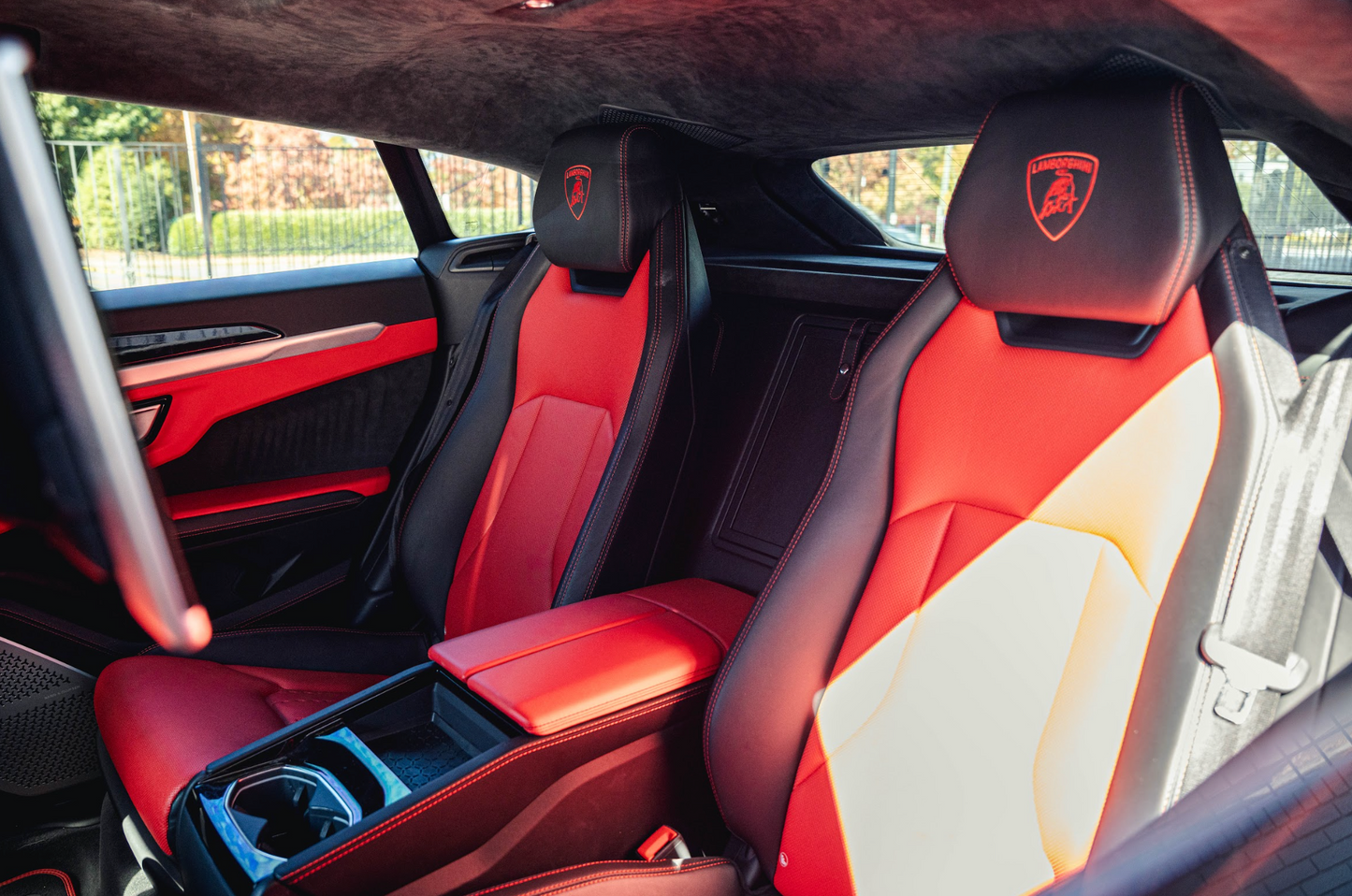 Lamborghini Urus Red