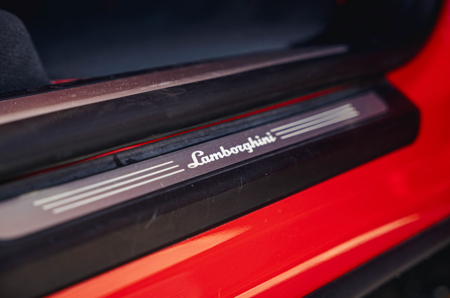 Lamborghini Urus Red