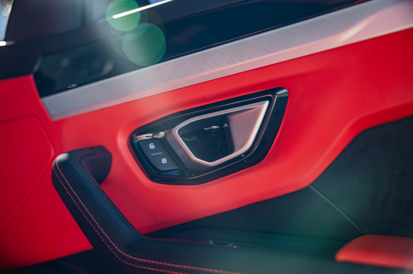 Lamborghini Urus Red