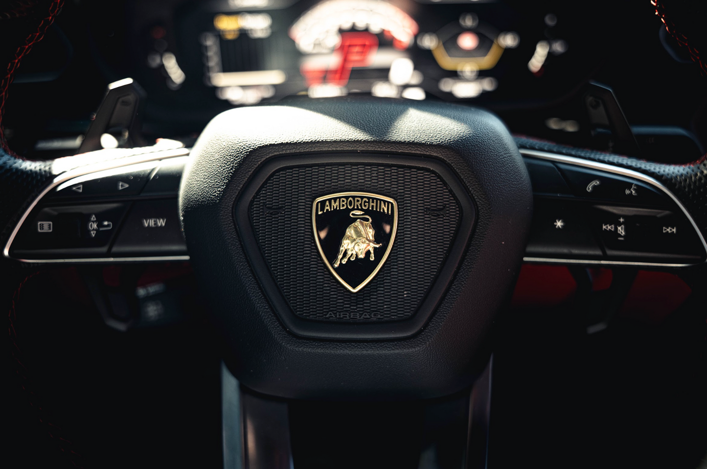 Lamborghini Urus Red