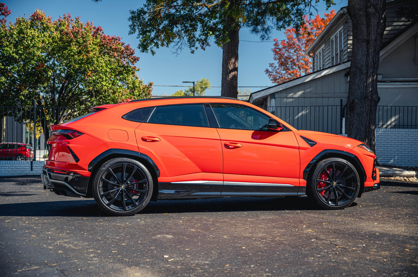 Lamborghini Urus Red