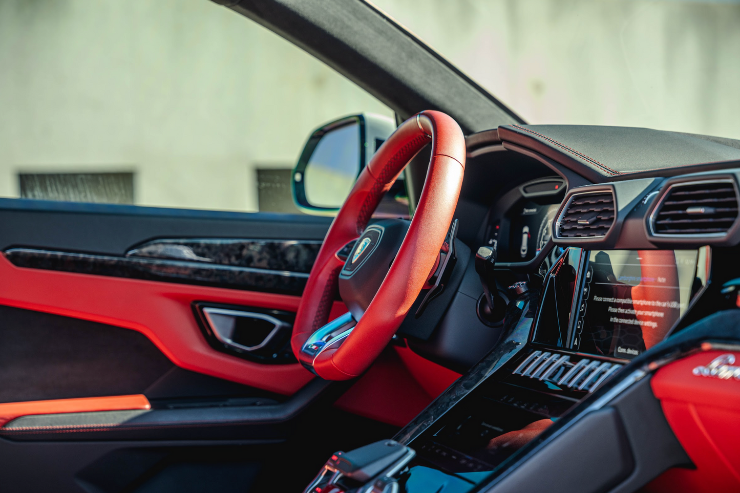 Lamborghini Urus White