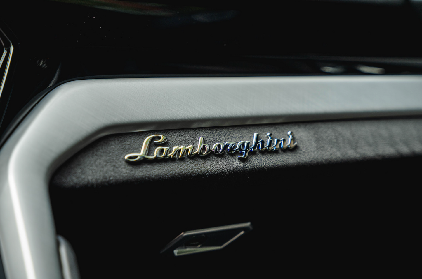 Lamborghini Urus Silver
