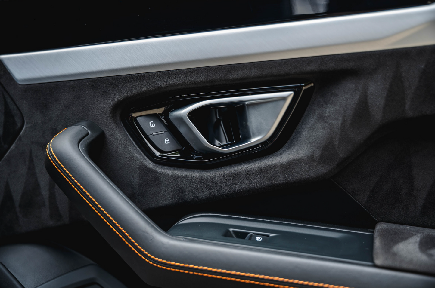 Lamborghini Urus Silver